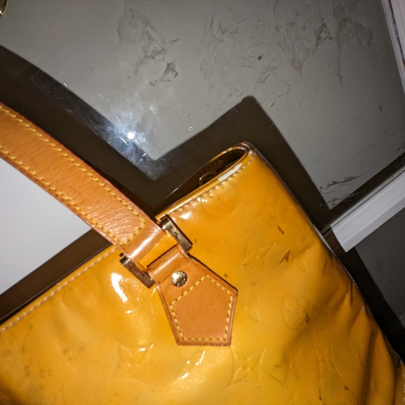 Clearance Sale- authentic Louis Vuitton Houston bag - Picture 7 of 10
